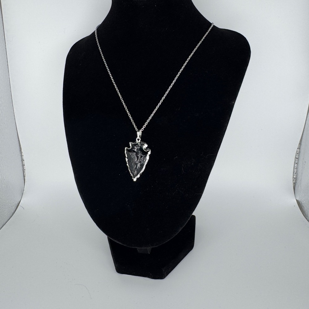 Silver Arrowhead Pendant Necklace - Women Jewelry